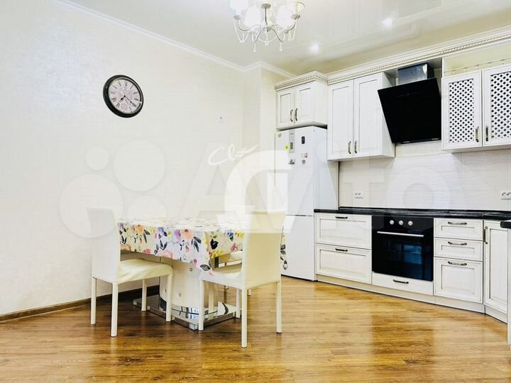 3-к. квартира, 98 м², 16/17 эт.