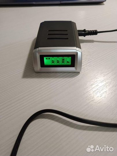 Зарядное устройство для акумм тип аа и ааа