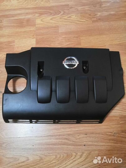 Крышка двигателя tiida