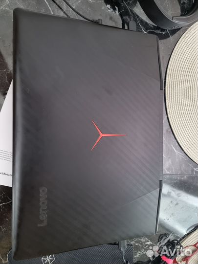 Мощный игровой ноутбук с подсветкой клавиатуры