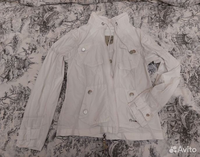 Ветровка 42 на девочку