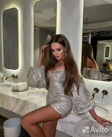 Вечернее платье в блестках с открытыми плечами , бренд Без бренда ...