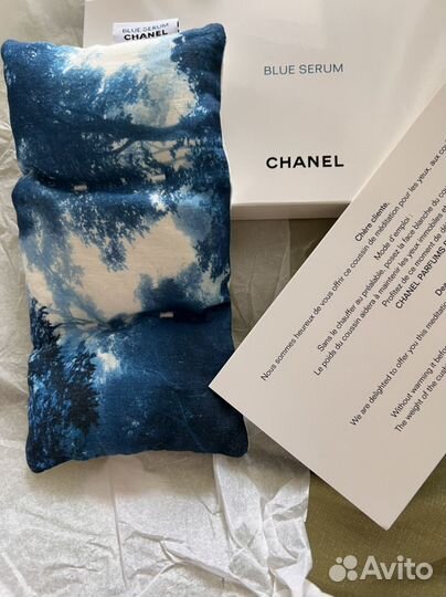 Chanel vip gift подушка для медитации для глаз