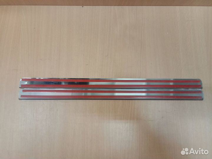 Накладки на пороги Ваз 2107