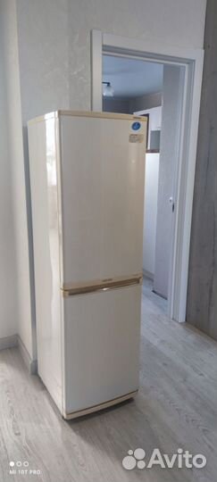 Холодильник samsung узкий RL17-mbsw1