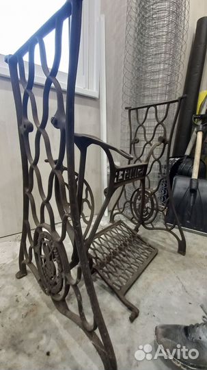 Станина чугунная зингер