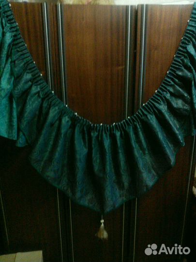 Ламбрикен новый,в длину 2 м,шили в подарок,не подо