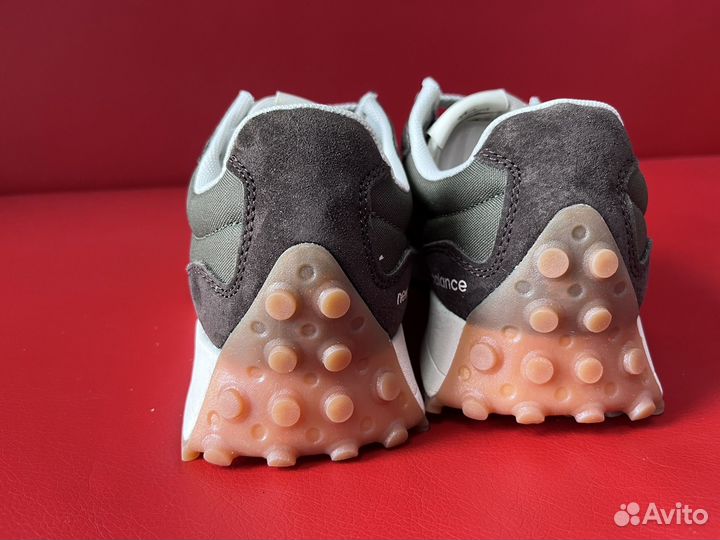 Кроссовки NB 327