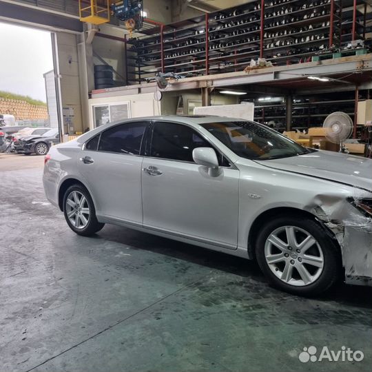 Обшивка двери передняя правая Lexus Es350 2GR-FE