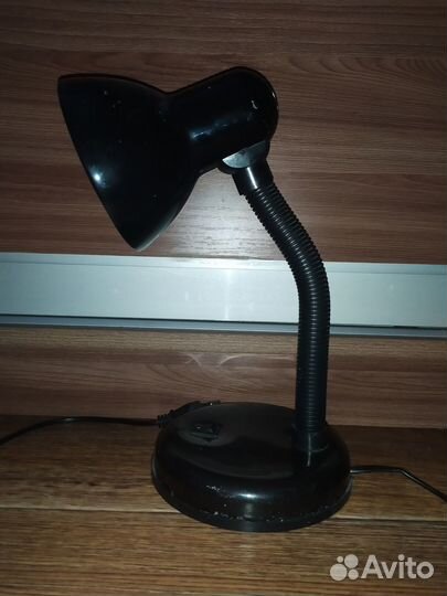 Лампа настольная