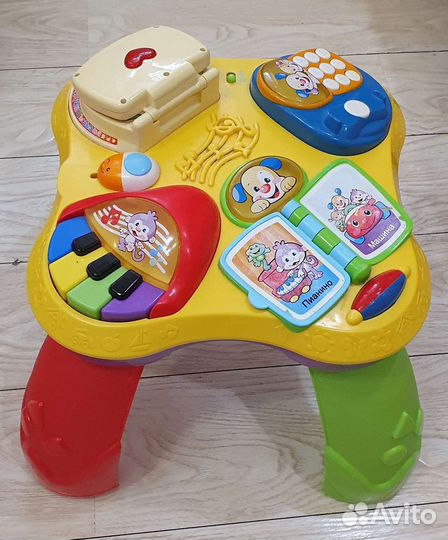 Развивающий столик fisher price