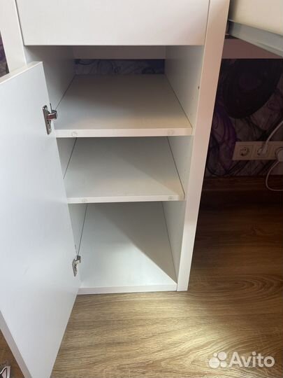 Стол письменный Икеа