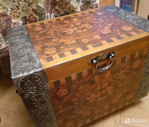 Сундук большой деревянный