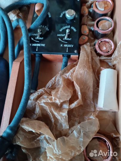 Тонометр ретро