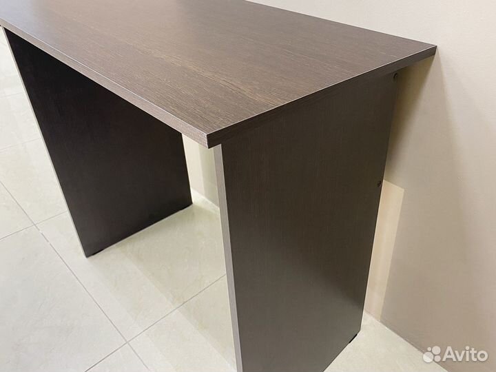 Стол письменный