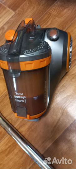 Пылесос Gorenje VC2101SCY оранжевый2100 watt