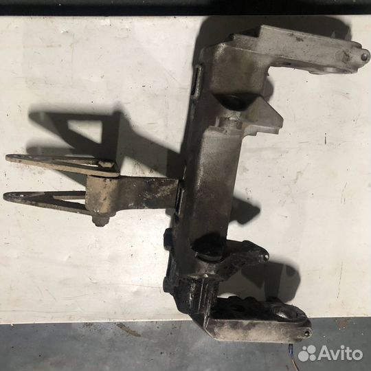 Крепление маятника для Honda CBR929RR