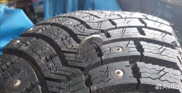 Michelin X-Ice North XIN2 215/65 R16