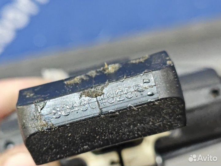 Ограничитель двери передний Renault Dokker