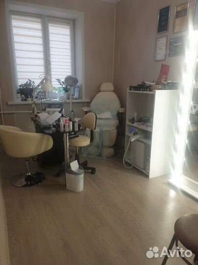 Маникюр + педикюр