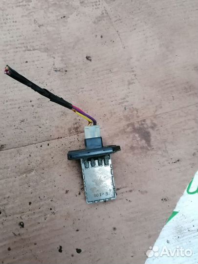 Резистор вентилятора отопителя печки Lanos