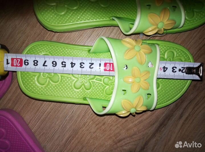 Шлепанцы на девочку лет 5