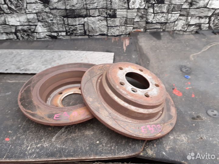 Бмв е39 тормозной диск задний перфорированый