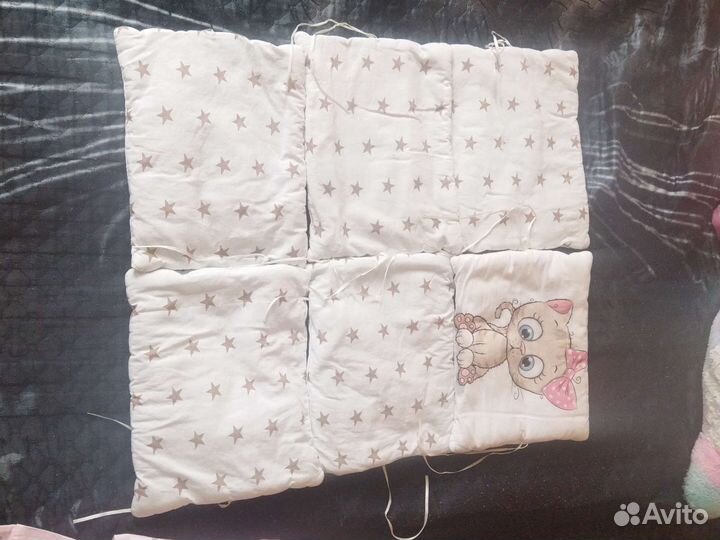 Бортики-подушечки в кроватку