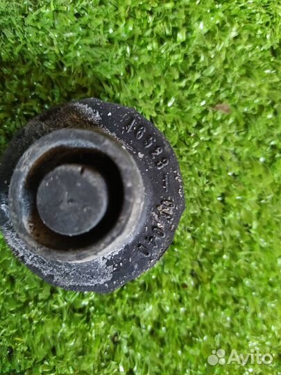 Подушка радиатора Toyota Camry 50