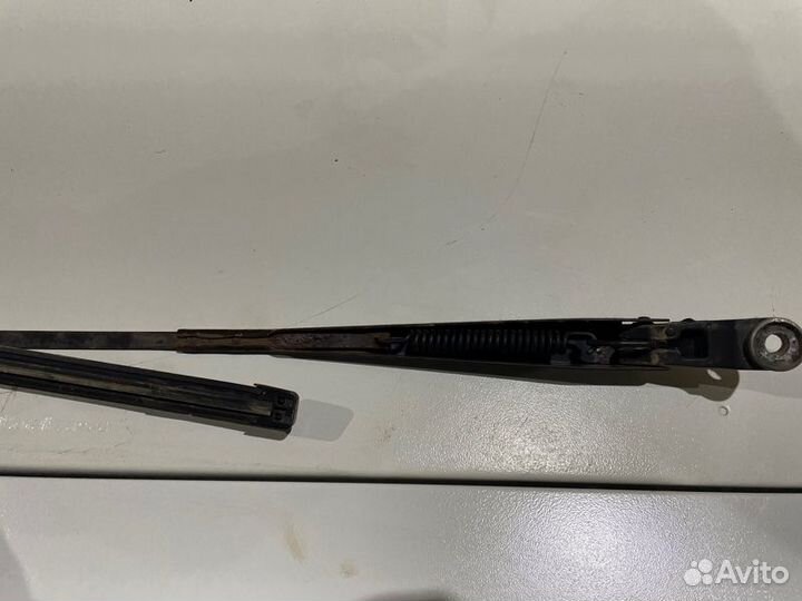 Поводок дворника Renault Logan K7J 2006