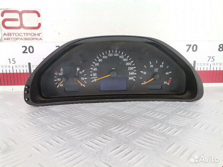 Панель для mercedes-benz E-Class (W210)