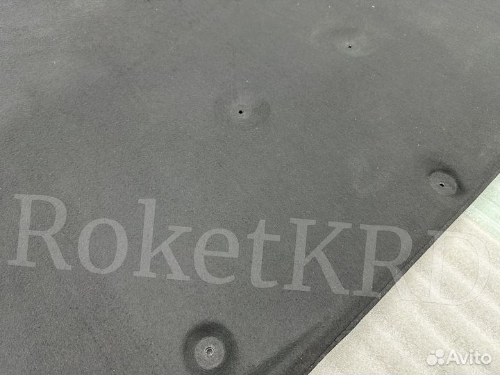 Утеплитель капота Toyota Land Cruiser 200