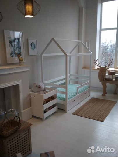 Кроватка-домик детская новая