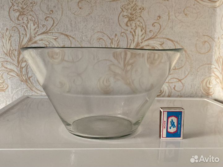 Стеклянное блюдо большое