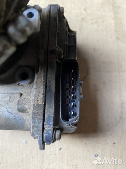 Дросельная заслонка Honda