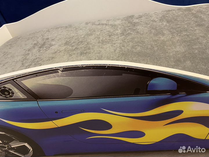 Детская кровать машина