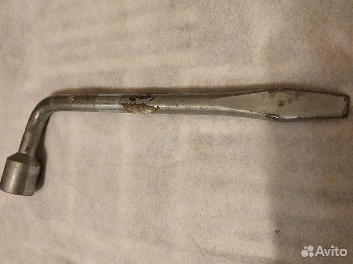 Балонный ключ 19