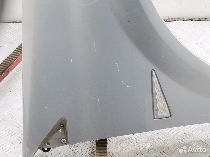 Крыло переднее правое для Renault Megane 2