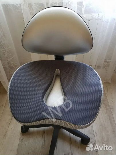 Ортопедическая подушка на стул