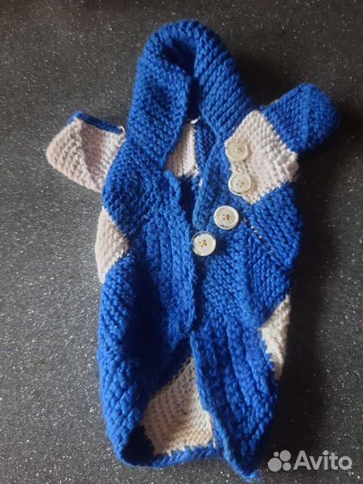 Одежка, ошейники, поводки, обувь для собак мелких