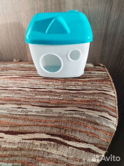 Колесики и домик для хомячков