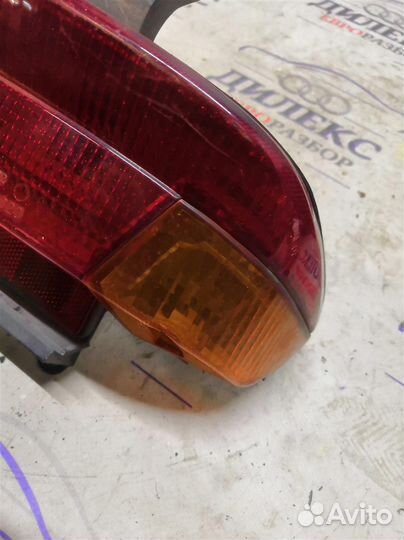 Стекло поворотов задний правый Мопед Honda Dio 27