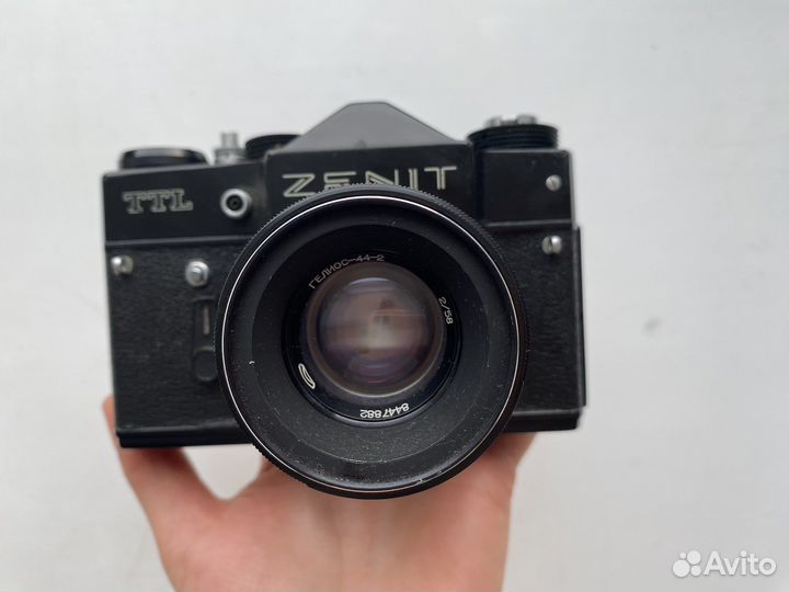 Плёночный фотоаппарат zenit