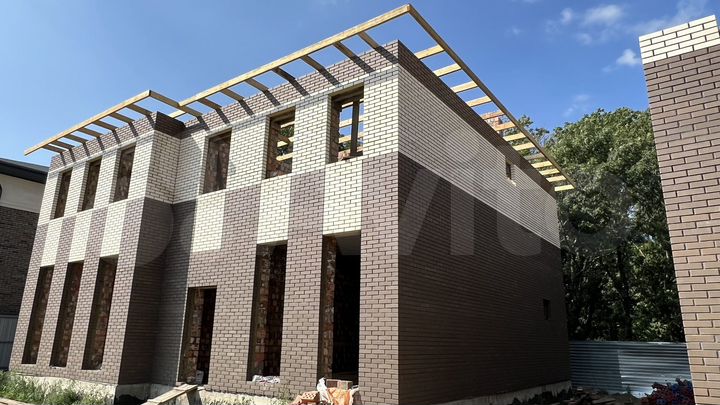 Дом 226 м² на участке 5 сот.