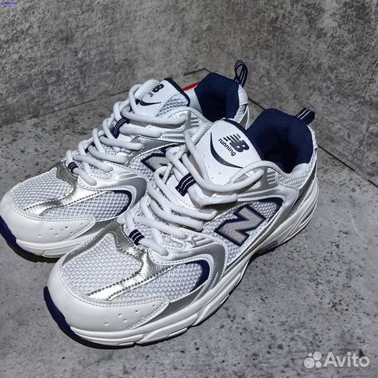 Кроссовки женские New Balance 530 белые нью бэланс