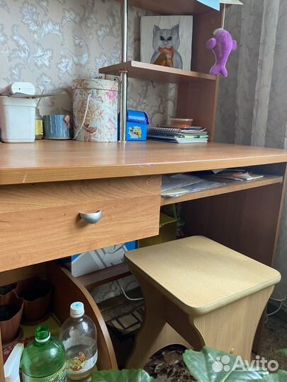 Компьютерный стол