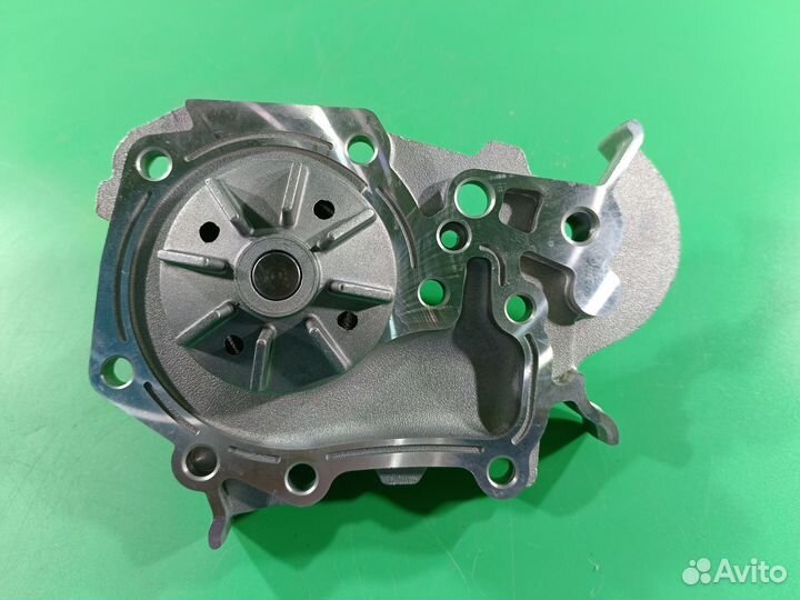 Помпа для Renault Logan