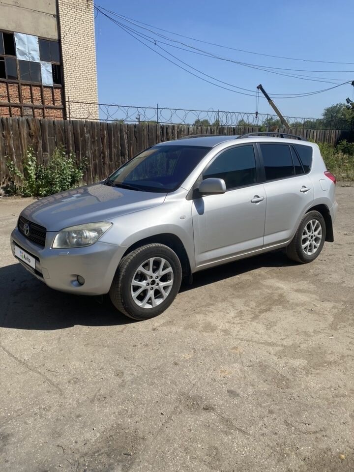 Toyota RAV4: фото владельца