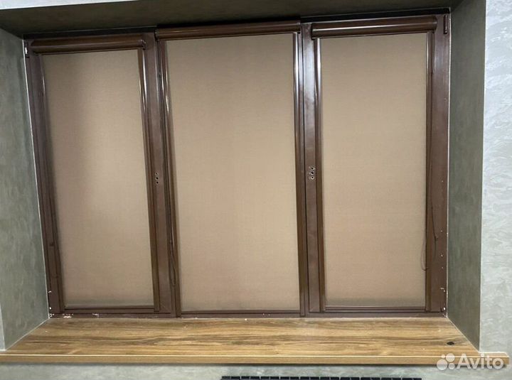 Рулонные шторы в коробе и с направляющими W0606