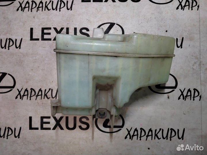 Бочек стеклоомывателя Lexus Ls460 2005-2012